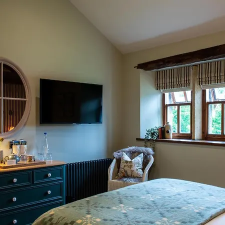 Hotel The Lister Arms 4*