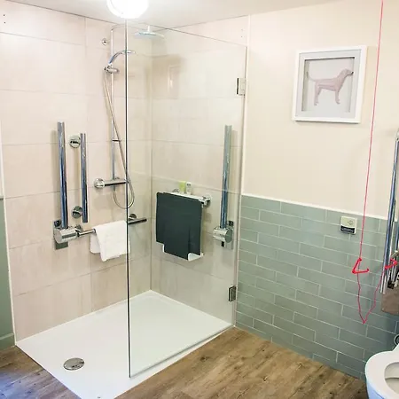 The Lister Arms Hotel 4*