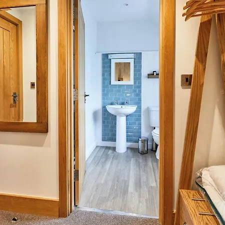 The Lister Arms Hotel 4*