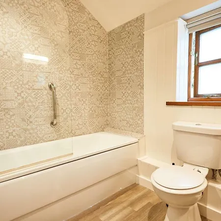 The Lister Arms Hotel 4*