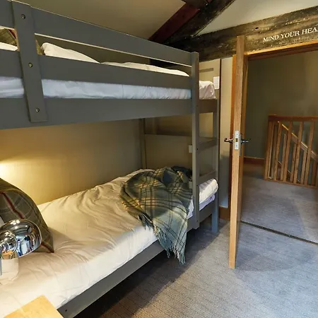The Lister Arms 4*