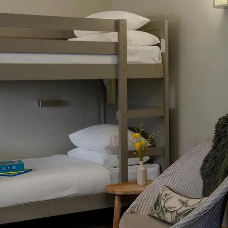 The Lister Arms - A Thwaites Of Character Hotel