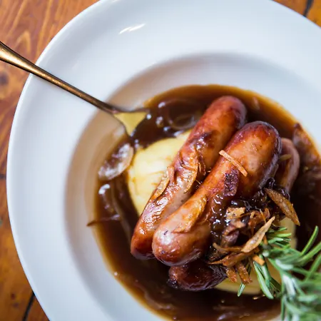 The Lister Arms - A Thwaites Of Character 4*