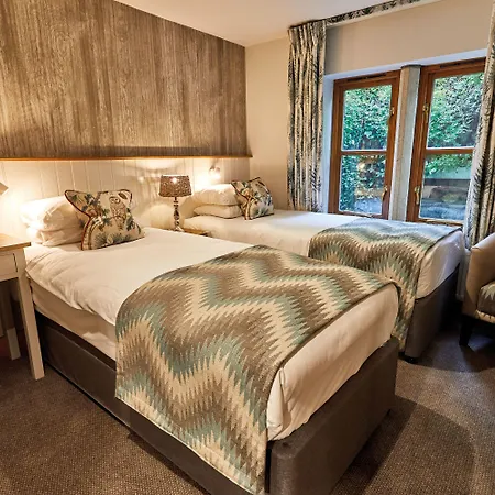 The Lister Arms Otel