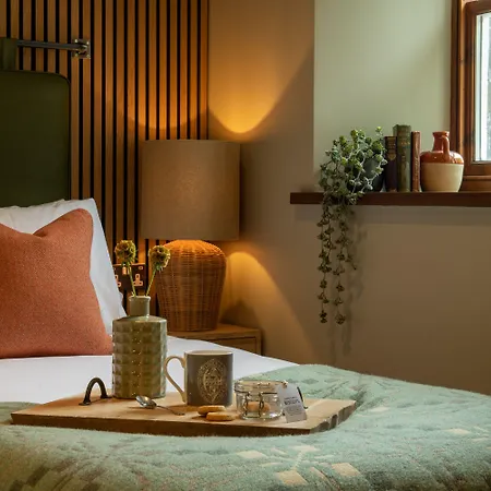 The Lister Arms - A Thwaites Of Character Malham