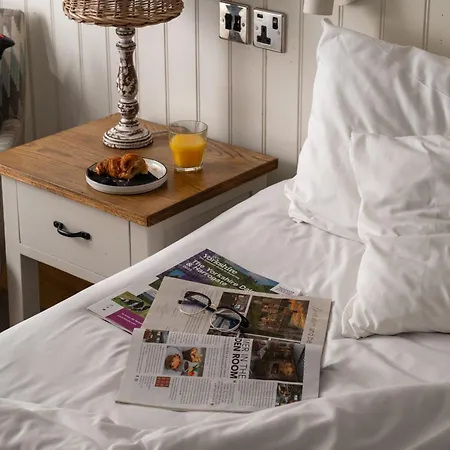 The Lister Arms Otel 4*