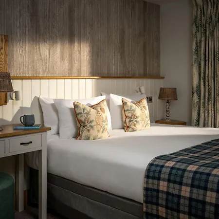 The Lister Arms - A Thwaites Of Character 4*