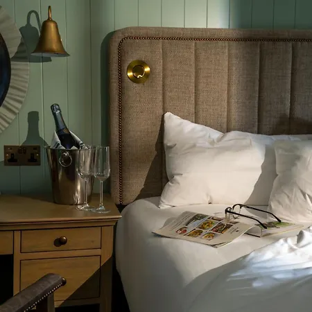 Hotel The Lister Arms