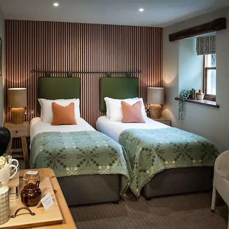 The Lister Arms Hotel Malham