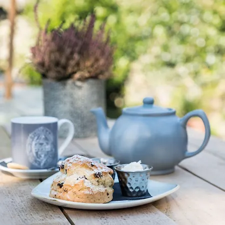 The Lister Arms Hotel 4*