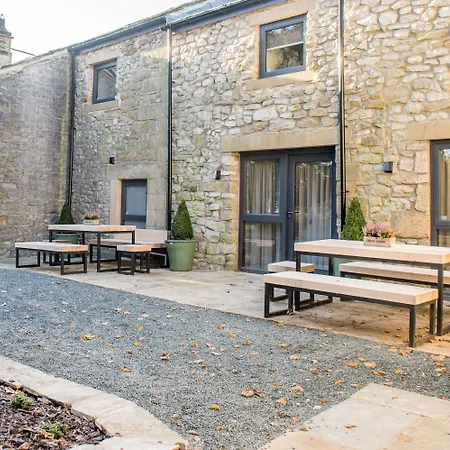 The Lister Arms Hotel 4*